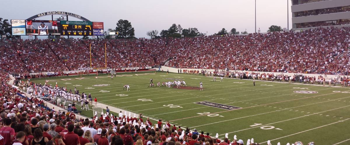 Samford Bulldogs at Arkansas Razorbacks (War Memorial Stadium, Little Rock, AR)